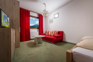 Familien Apartment Storchennest in der Alpenvilla Hotel Central