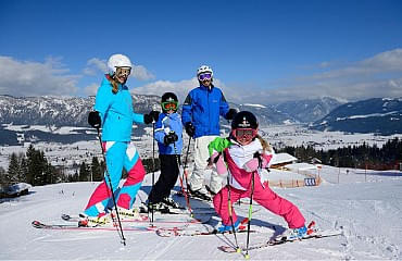 Ein perfekter Skitag mit der Familie